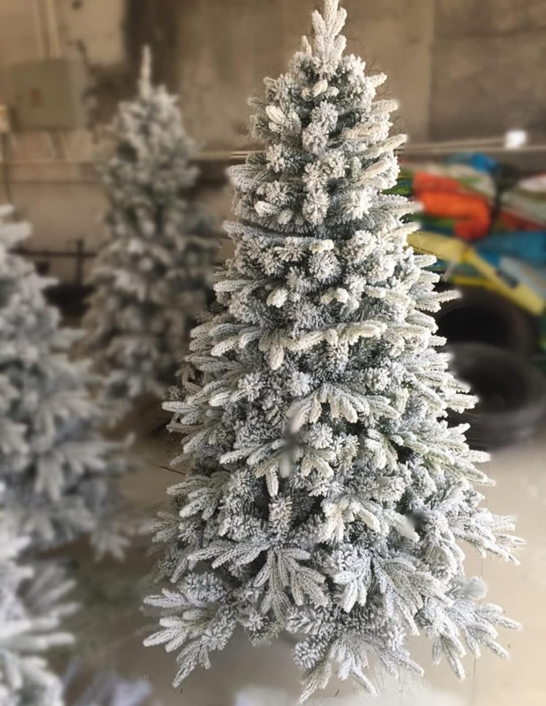 Arbol Navidad Efecto Nevado Base Metal 150cm